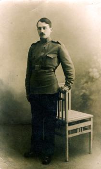 Larissa Khusid's father Iona Khusid during his service in the tsarist army
