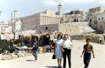 Gertrude Kritzer und ihr Ehemann Isaac in Hebron
