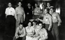 Manfred Wonsch und die Hakoah Mannschaft aus Wien 1950 in Israel mit dem österreichischen Botschafter