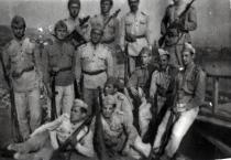 Leon Beraha with fellow soldiers