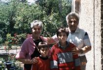 Leon Madzhar's family in Bankya