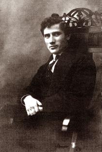 Lev Drobyazko's uncle, mother's brother Aron Vaisblat.