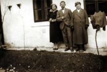 Panni Koltai with her parents