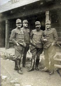 Marcus Brody with a group of soldiers