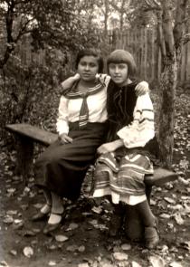 Agnessa Margolina and her school friend