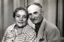Henrich Moshkovich with his wife
