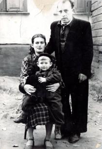 Maya Kaganskaya with her family