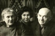 Sophia Belotserkovskaya with her parents