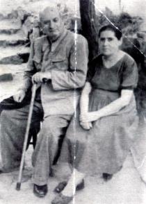 Semyon Gun's father Anatoli Gun and his sister Bella Andreeva
