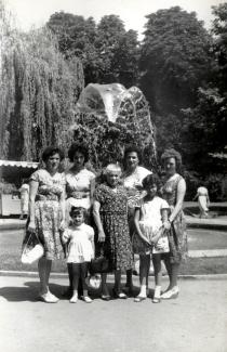 Raina Blumenfeld with her family