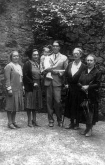Dezider Sever with his family on holidays in Betlanovce