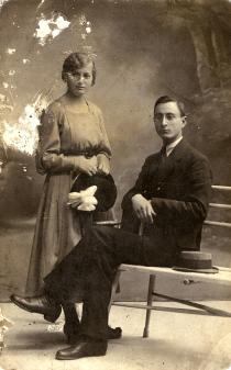 Ewa Ryza and Beniamin Mniewski before their marriage
