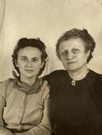 Krystyna Najman and her daughter Daisa