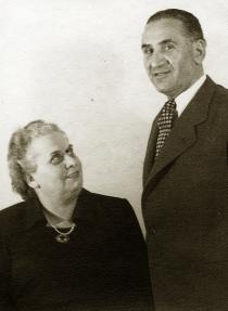 Alfred Barchelis und seine Schwester Olga Schiller