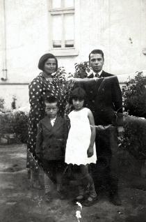 Shimon Danon with his father and mother, Eshua and Ester Danon, and sister, Simha Moshe Danon